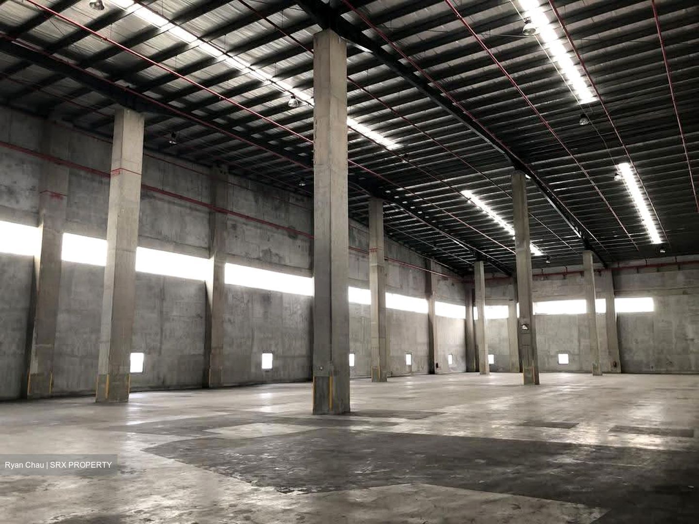Pandan Loop (D5), Warehouse #637313951